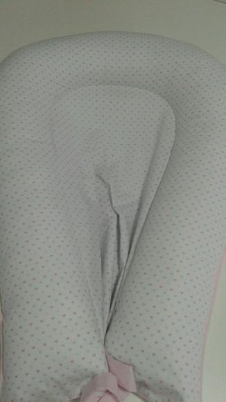 Ninho Redutor de Berço para Bebê Detalhe Rosa Modelo U
