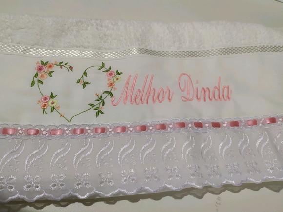 Toalha de banho bordada