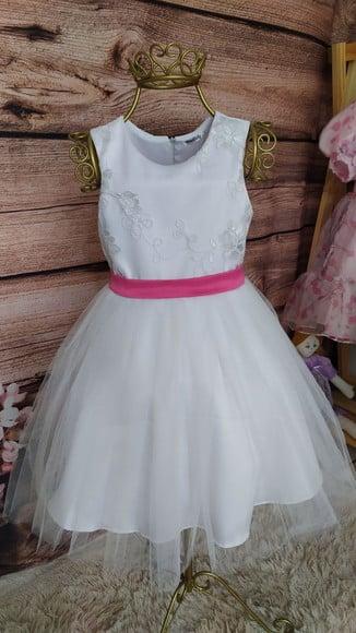 Vestido de Renda e Tule para Daminha de Honra