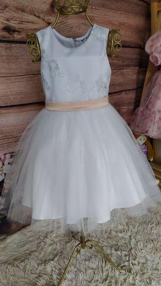 Vestido de Renda e Tule para Daminha de Honra
