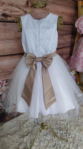 Vestido de Renda e Tule para Daminha de Honra