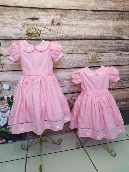 Vestido Infantil Bordado em Algodao Forrado