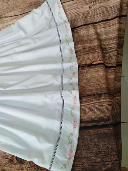 Vestido Infantil Bordado em Tricoline de Forrado