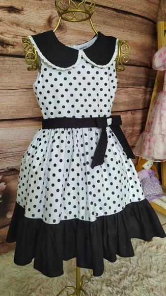 Vestido Infantil de Tricoline Forrado com Renda na Gola