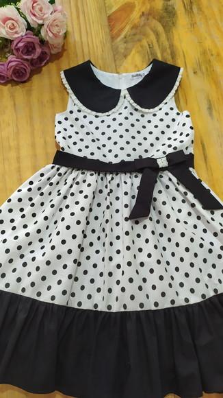 Vestido Infantil de Tricoline Forrado com Renda na Gola