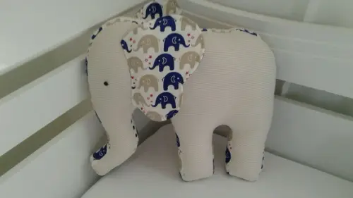 Almofada decorativa elefante