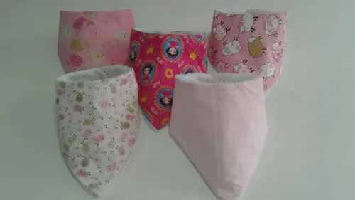 Babador bandana com 5 unidades