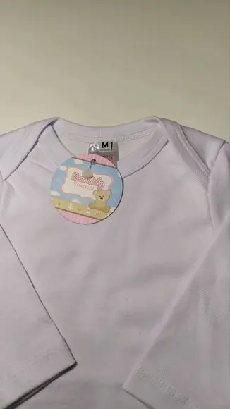 Body de bebê manga longa liso em malha 100% algodão