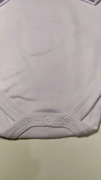 Body de bebê manga longa liso em malha 100% algodão
