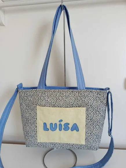 Bolsa Escolar Personalizada a Mão