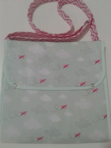 Bolsa que vira trocador