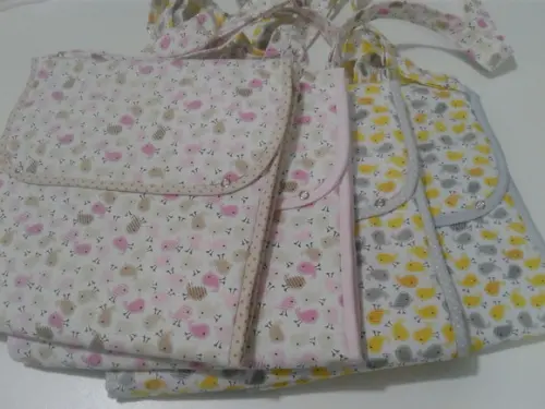 Bolsa que vira trocador