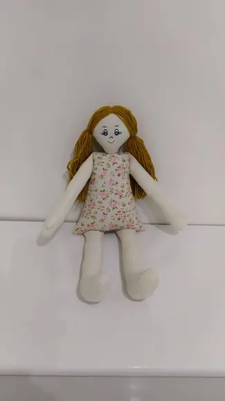Boneca de Pano Pernuda