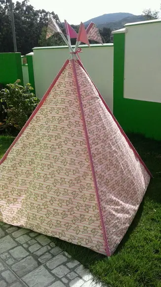 Cabana infantil + colchonete +bandeirinhas