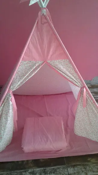 Cabana infantil + colchonete +bandeirinhas