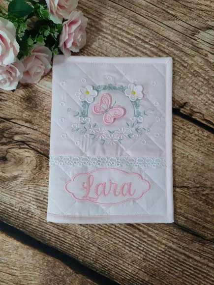 Capa de Cardeneta de Vacinação com Bordado Personalizado