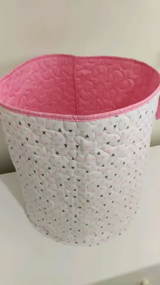 Cesto organizador de brinquedos