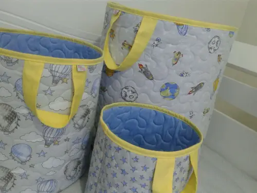 Cesto organizador de brinquedos de tecido com três