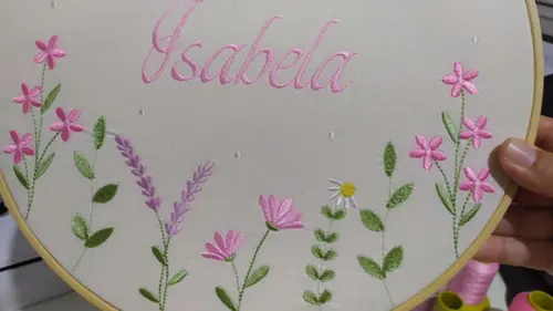 Enfeite Porta Maternidade Bordado Bastidor Jardim Encantado