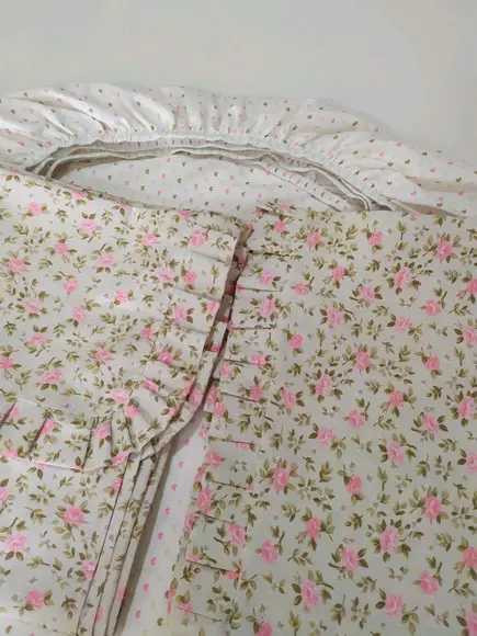 Jogo de lençol com babado para mini cama 3 pçs