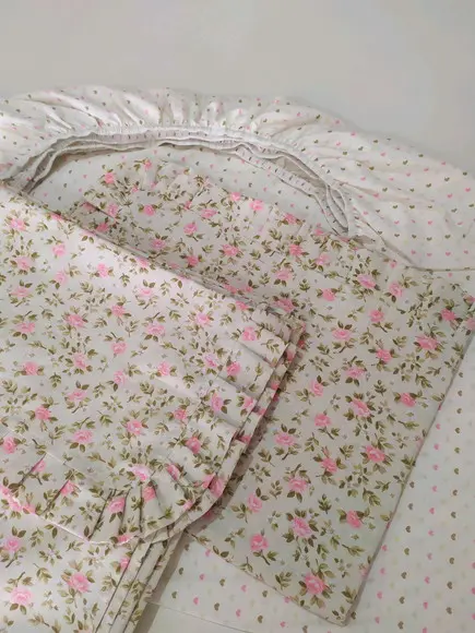 Jogo de lençol com babado para mini cama 3 pçs