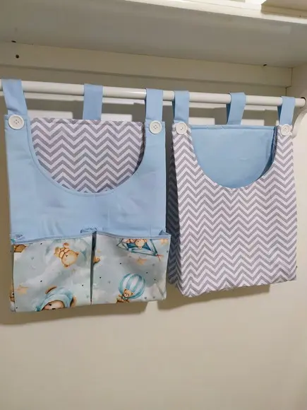 Kit Bolsões Porta Fraldas com 2 Peças Estruturado com Manta