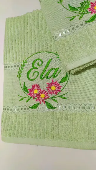 Jogo de toalhas bordada com 3 pecas ele ela