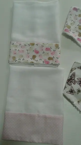 Kit de babador e pano de boca 4 peças