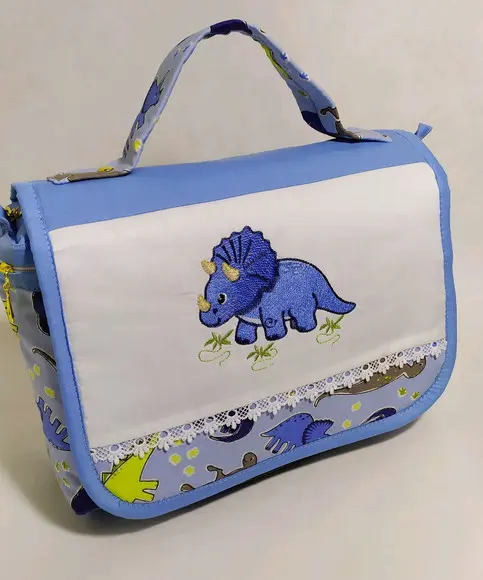 Nécessaire Porta Fraldas e Lenços Personalizada com Aba