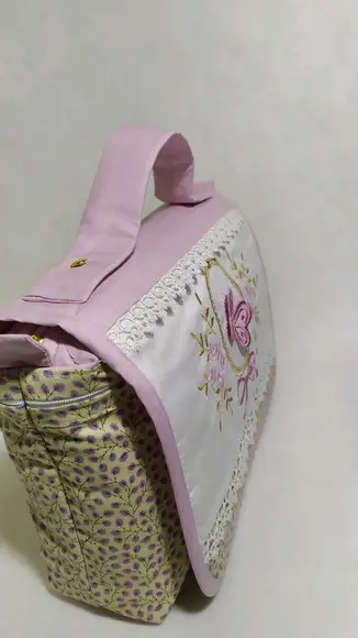 Nécessaire Porta Fraldas e Lenços Personalizada com Aba