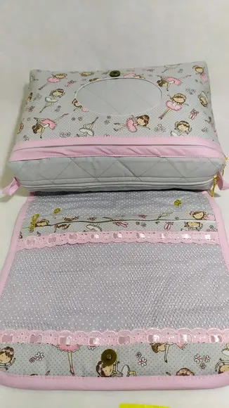 Nécessaire Porta Fraldas e Lenços Personalizada com Aba
