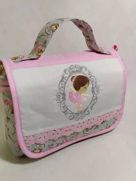 Nécessaire Porta Fraldas e Lenços Personalizada com Aba