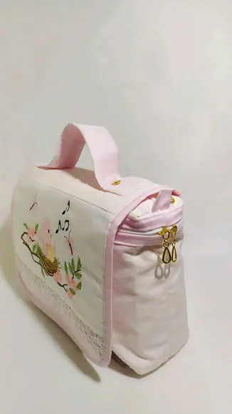 Nécessaire Porta Fraldas e Lenços Personalizada com Aba