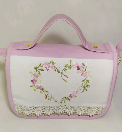 Nécessaire Porta Fraldas e Lenços Personalizada com Aba