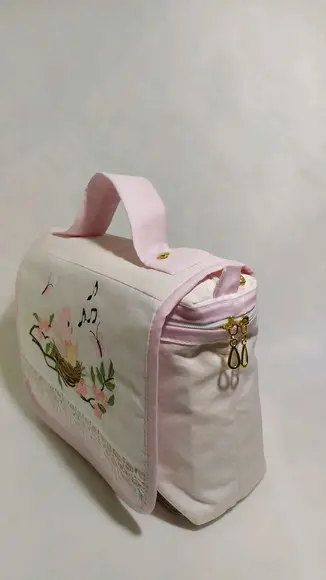 Nécessaire Porta Fraldas e Lenços Personalizada com Aba