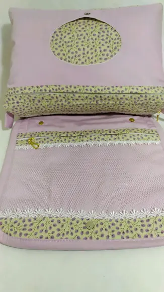 Nécessaire Porta Fraldas e Lenços Personalizada com Aba