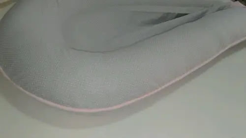 Ninho para bebê c/detalhe rosa