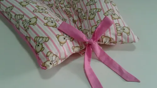 Ninho Redutor de Berço para Bebê Detalhe Rosa Modeu U Urso