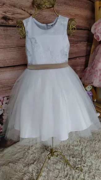 Vestido de Renda e Tule para Daminha de Honra
