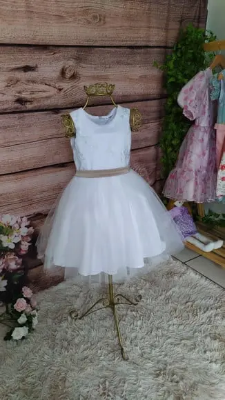 Vestido de Renda e Tule para Daminha de Honra