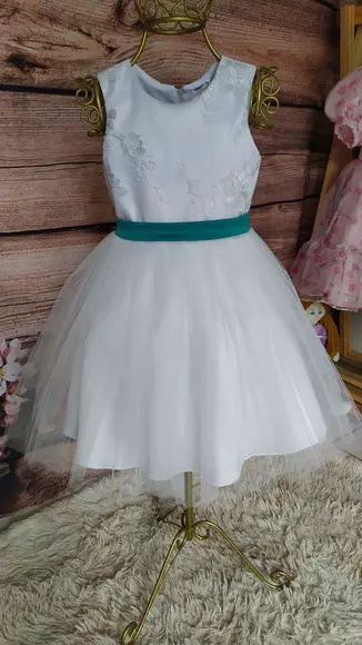 Vestido de Renda e Tule para Daminha de Honra