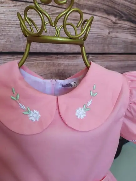Vestido Infantil Bordado em Algodao Forrado