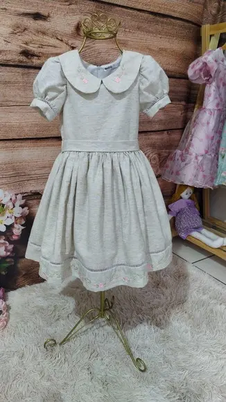 Vestido Infantil Bordado em Linho de Algodao Forrado
