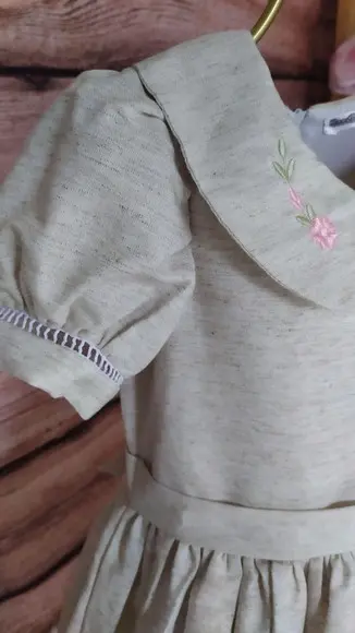 Vestido Infantil Bordado em Linho de Algodao Forrado