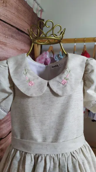 Vestido Infantil Bordado em Tecido de Algodao Forrado