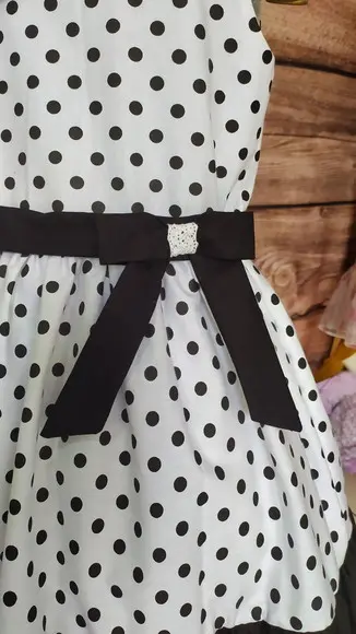 Vestido Infantil de Tricoline Forrado com Renda na Gola