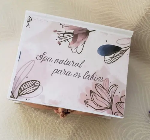Kit Dia das Mães Caixa Cartonada Spa dos Lábios Natural