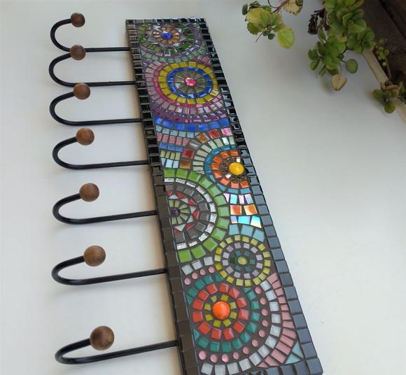 Cabideiro em Mosaico Círculos Coloridos 7 Ganchos