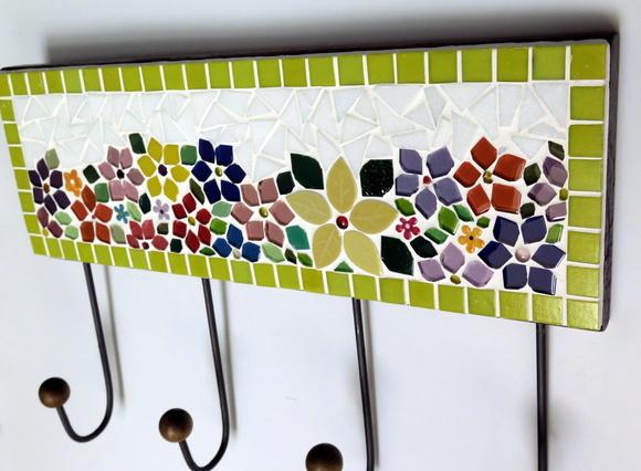 Cabideiro em Mosaico Floral 4 Ganchos