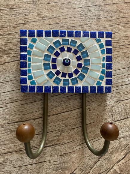 Cabideiro em Mosaico Olho Grego